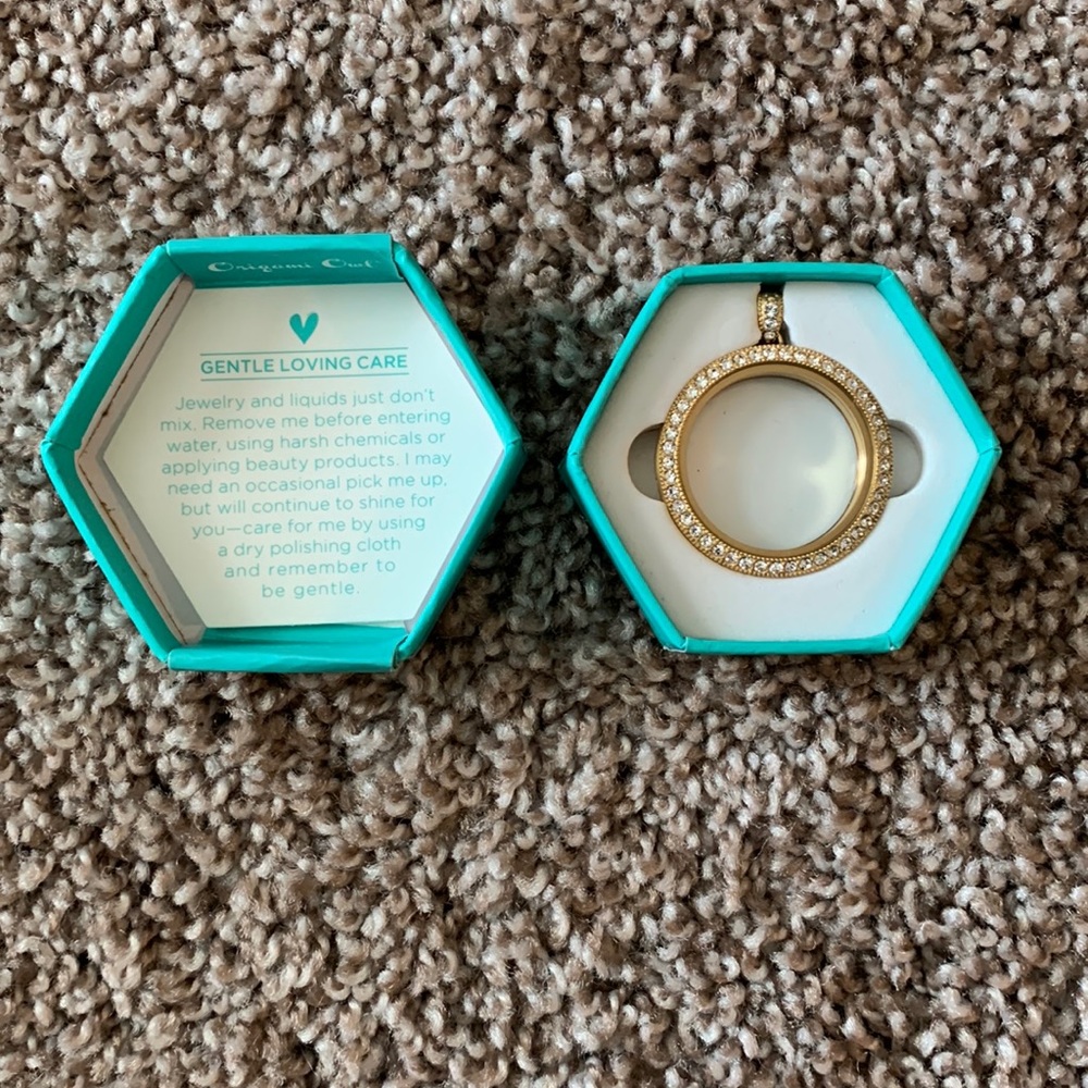 Origami Owl Large Gold Hinged Living Locket
